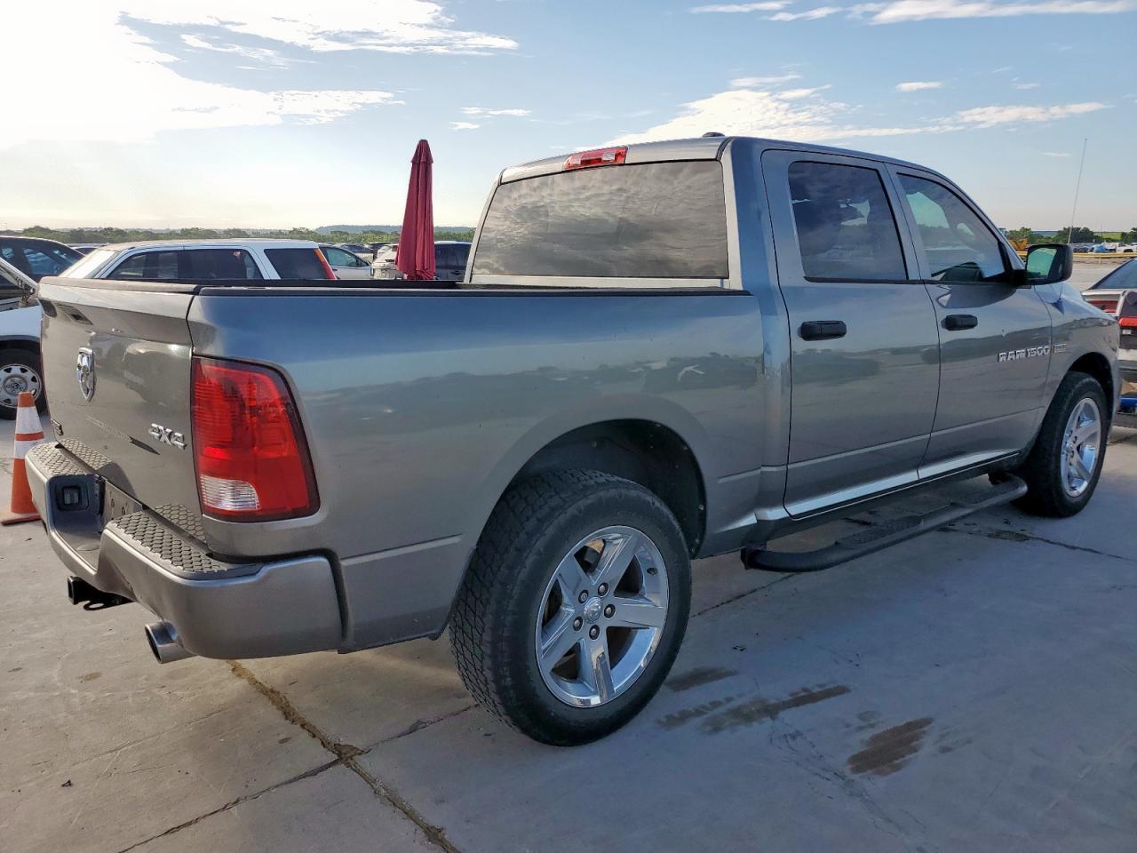 2012 Dodge Ram 1500 St - Фото 3