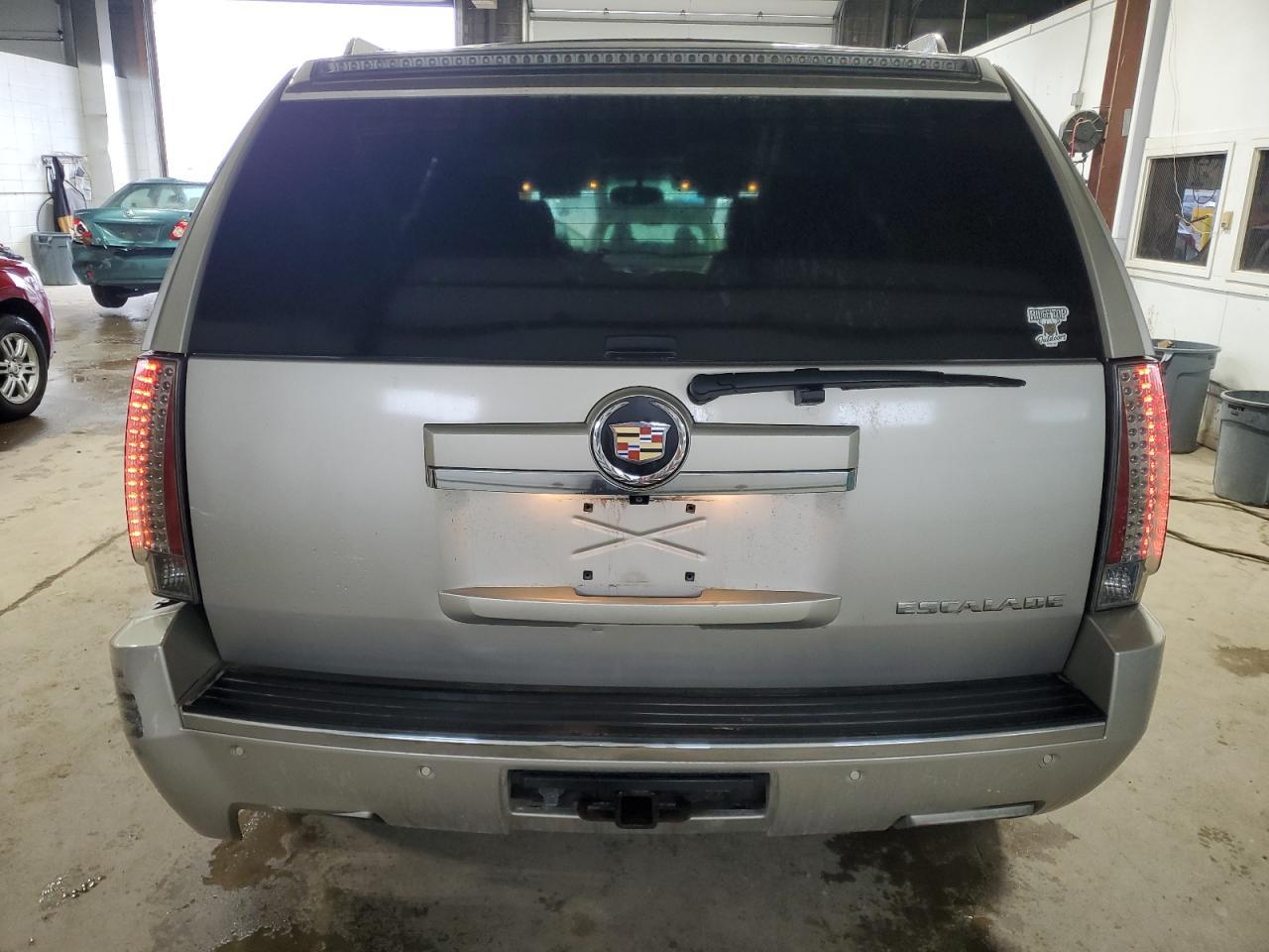 2014 Cadillac Escalade Premium - Фото 6