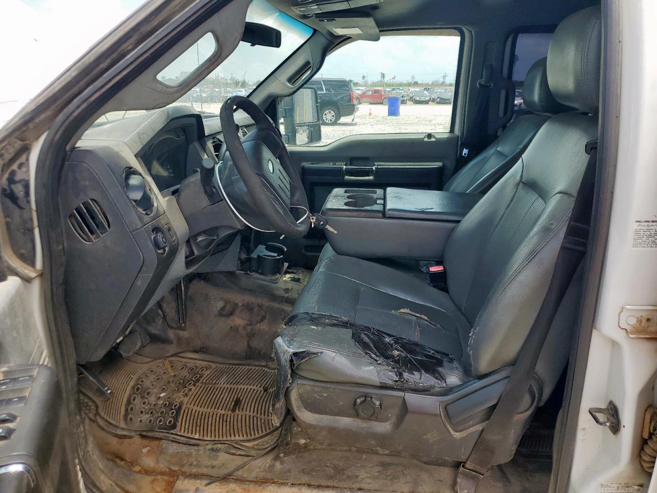 2015 Ford F350 Super Duty - Фото 7