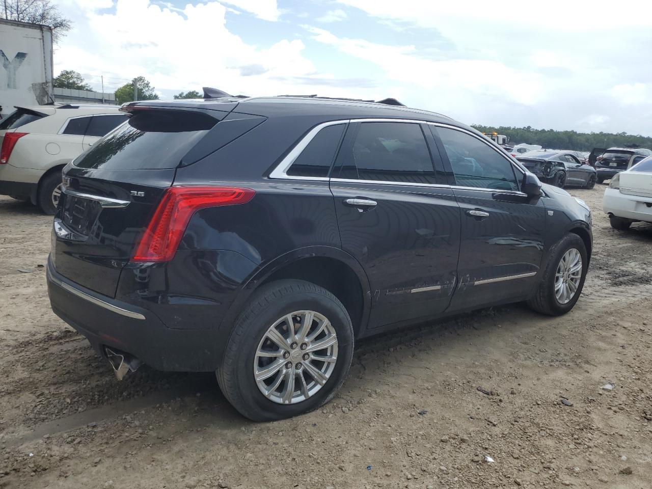 2018 Cadillac Xt4 - Фото 3