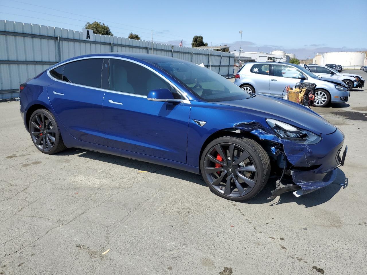 2020 Tesla Model 3 - Фото 4