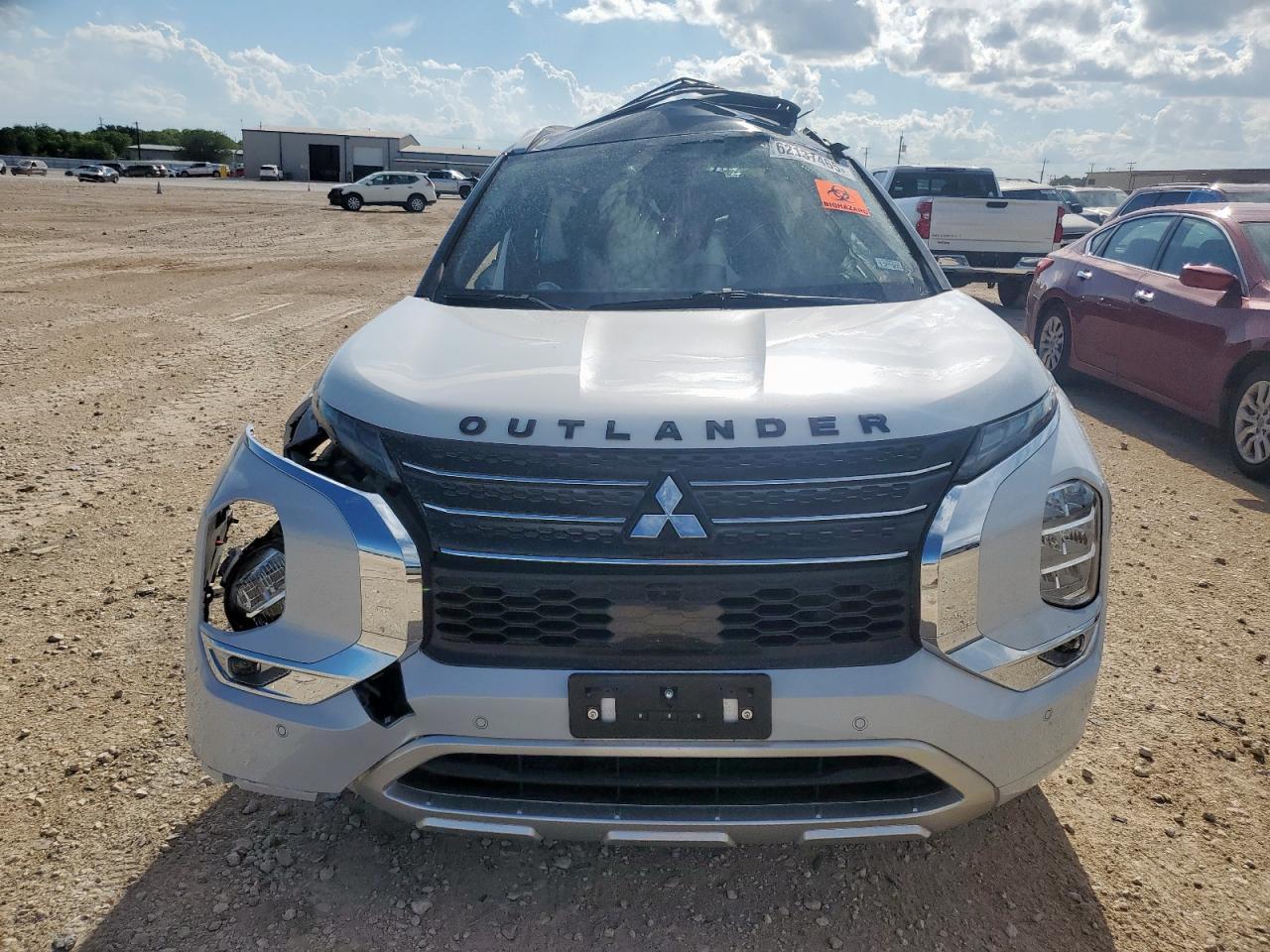 2024 Mitsubishi Outlander Sel - Image 5