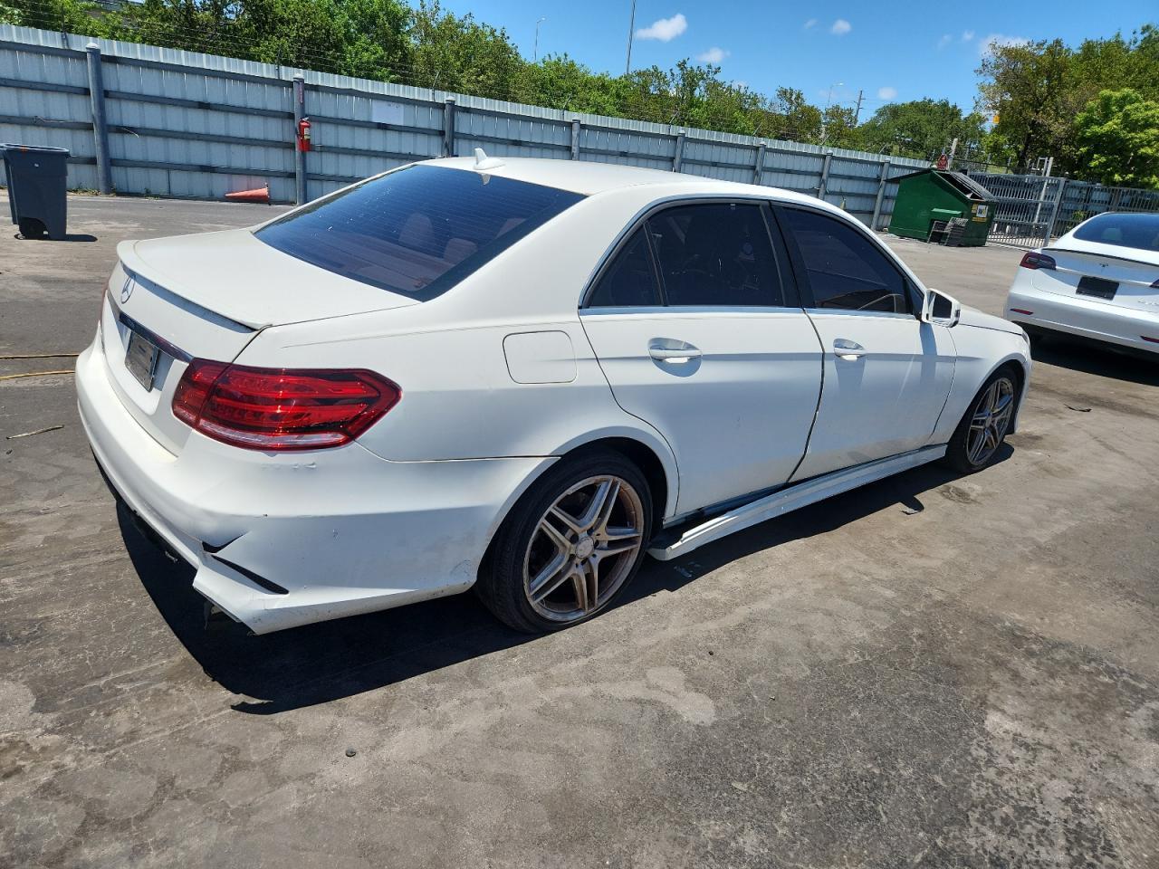 2014 Mercedes-Benz E 350 4Matic - Фото 3