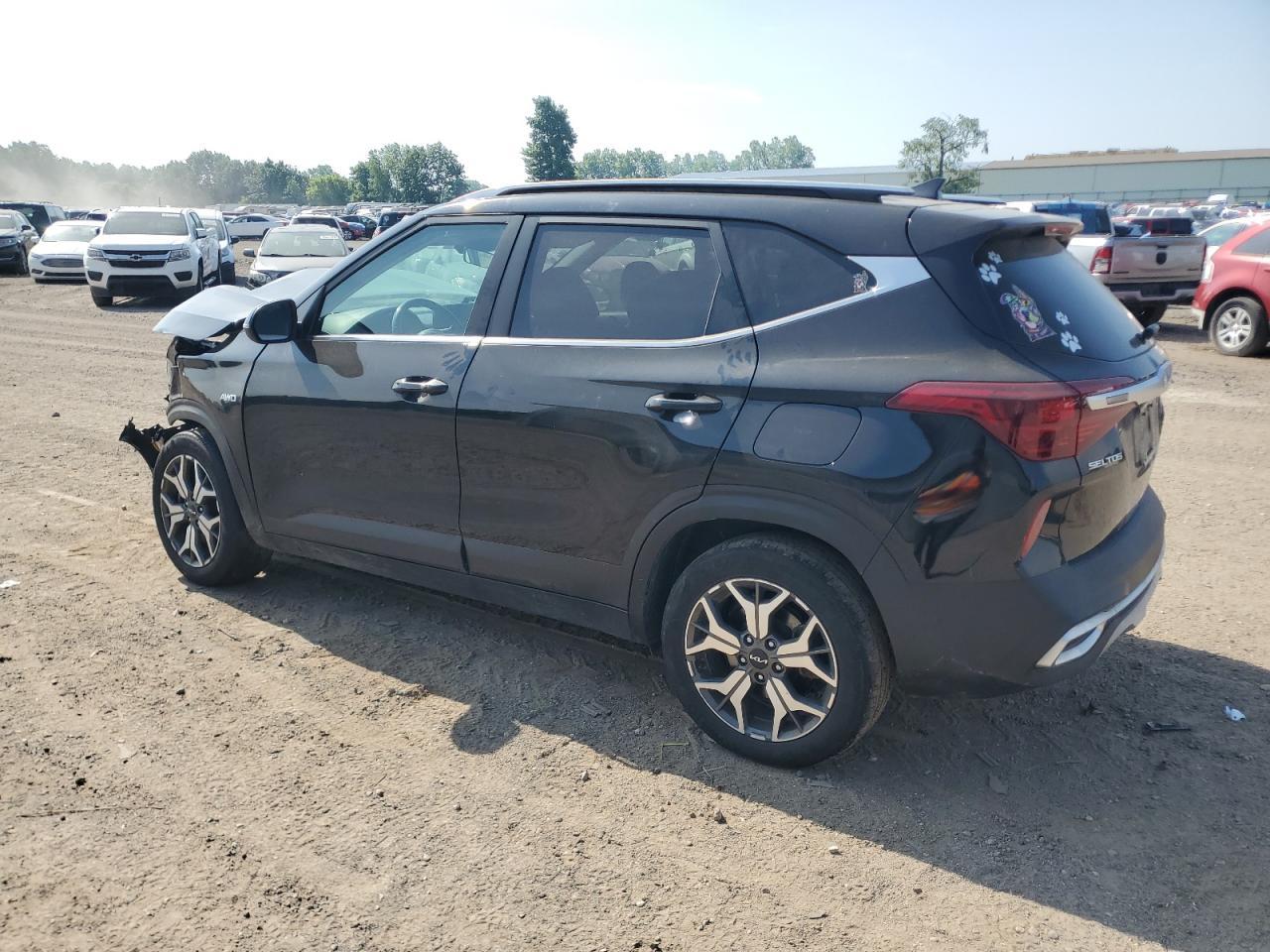 2022 Kia Seltos Ex - Image 2