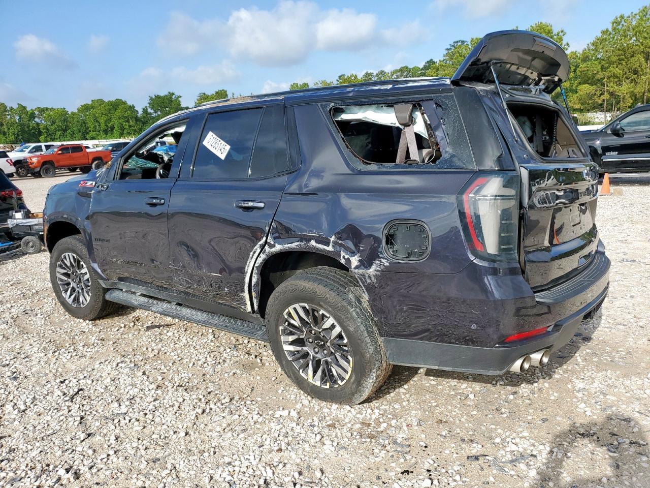 2025 Chevrolet Tahoe K1500 Z71 - Фото 2