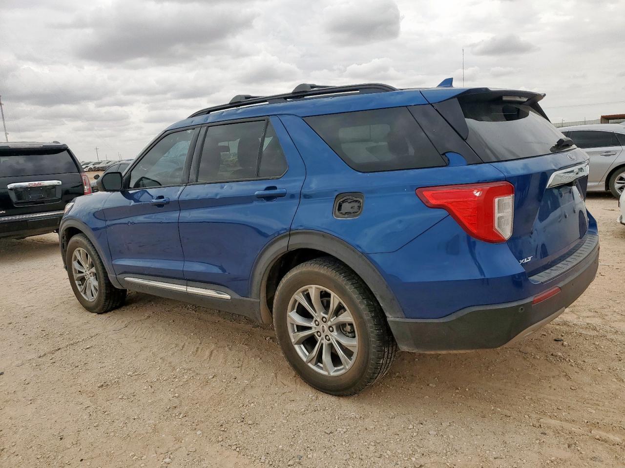 2020 Ford Explorer Xlt - Фото 2