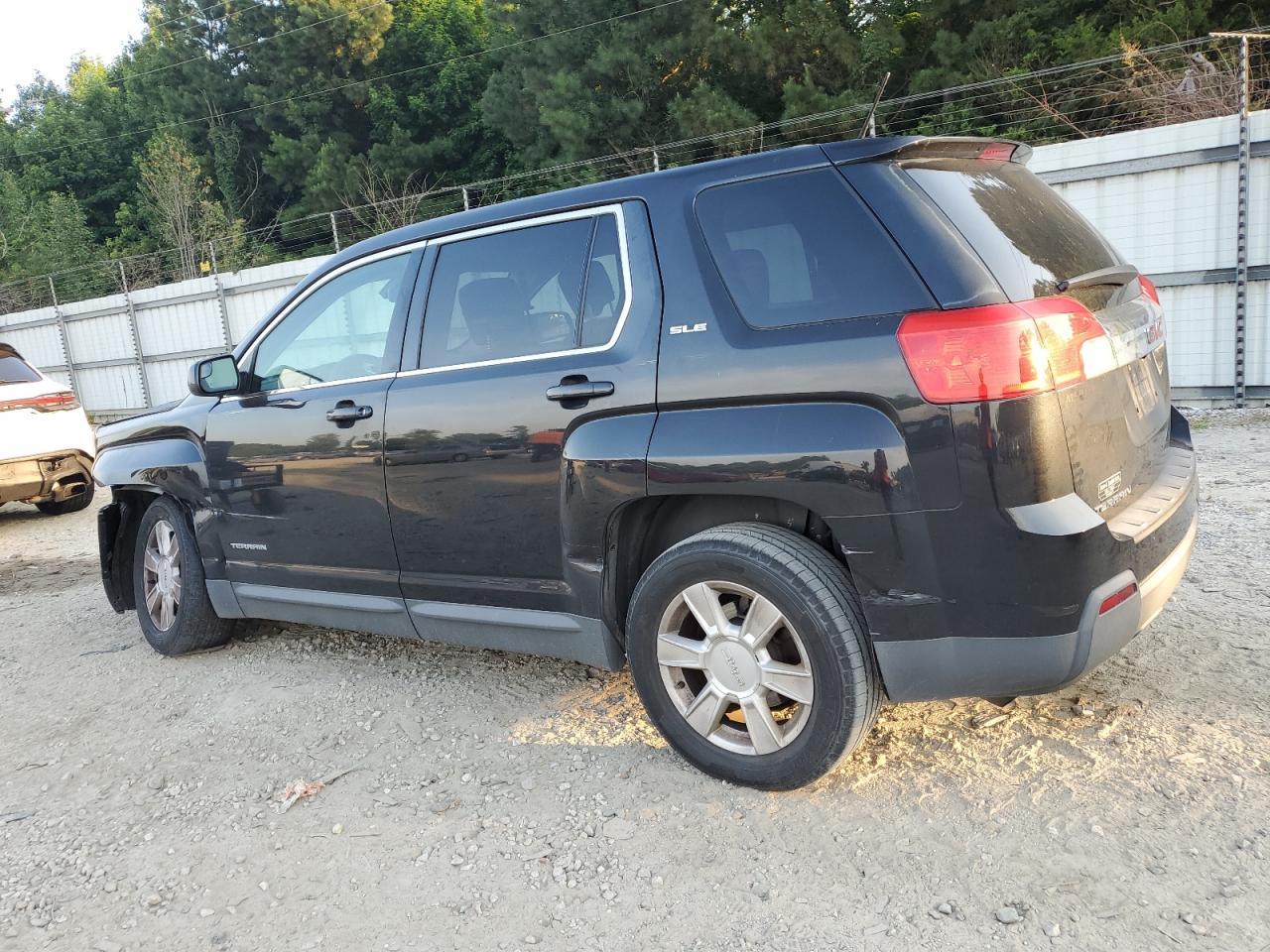 2013 GMC Terrain Sle - Image 2