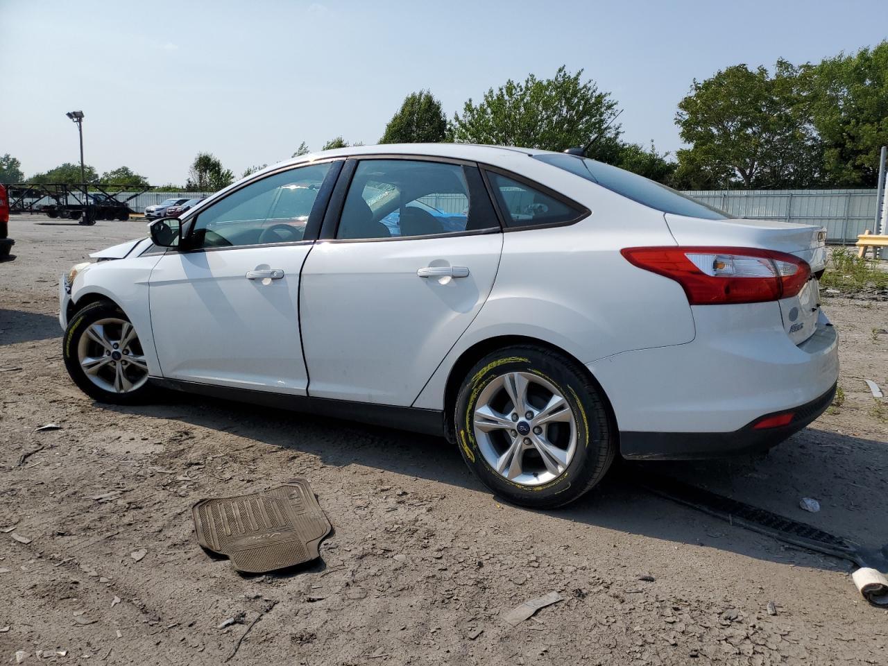 2014 Ford Focus Se - Image 2