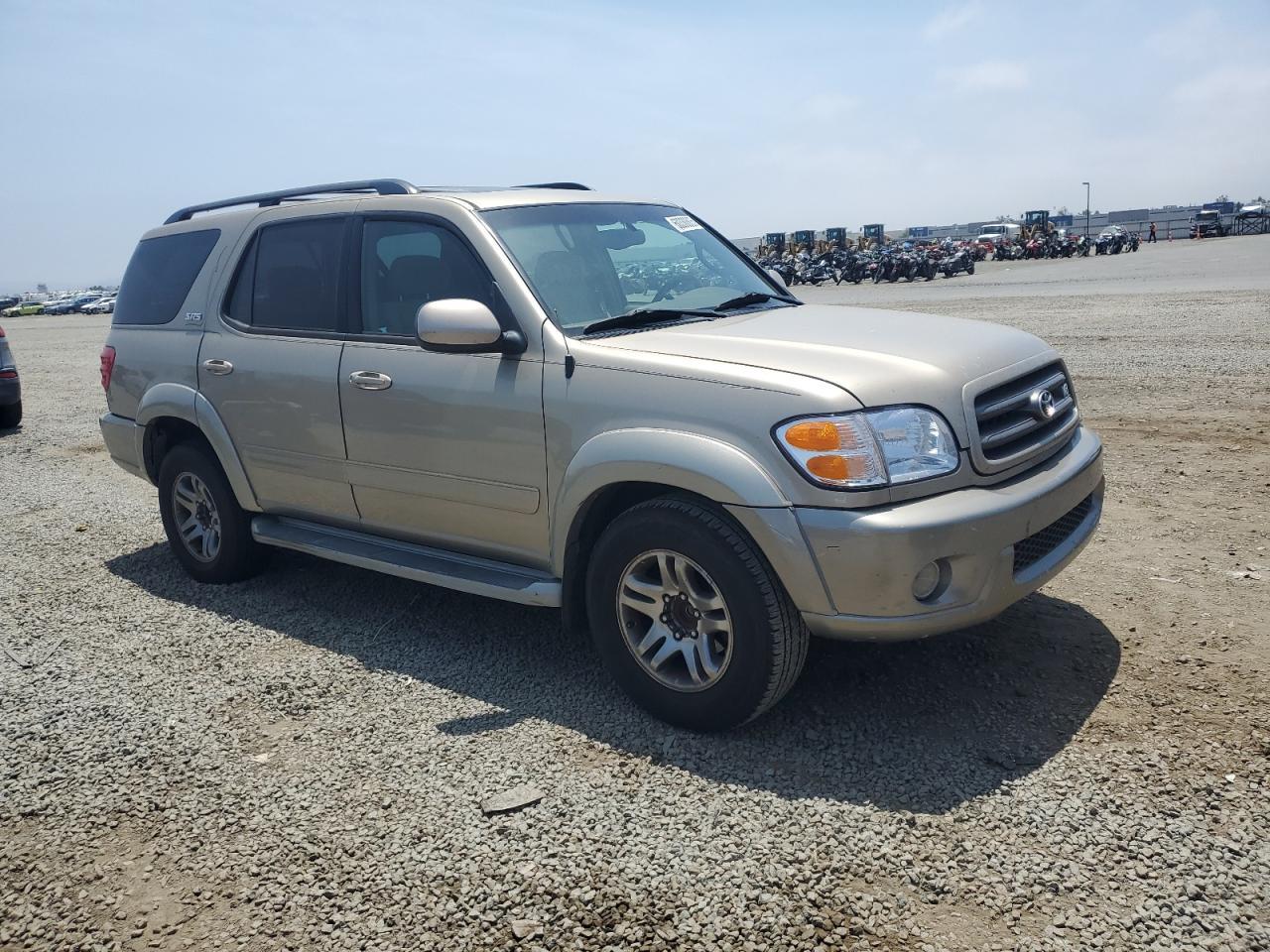 2004 Toyota Sequoia Sr5 - Image 4