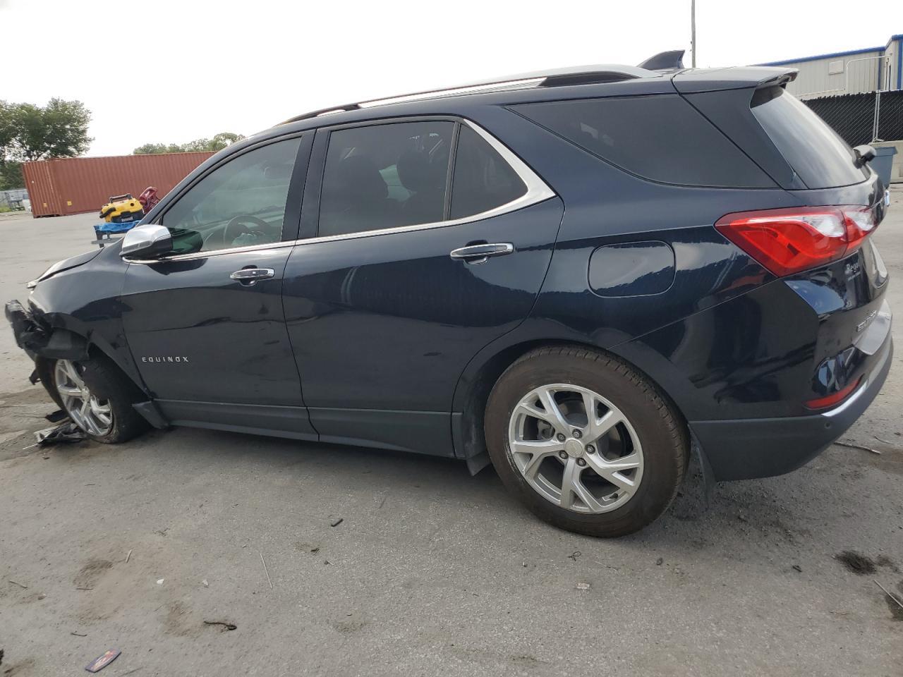 2020 Chevrolet Equinox Premier - Image 2