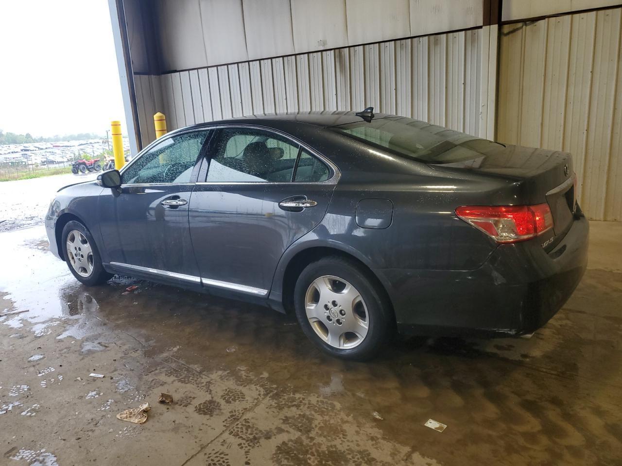 2010 Lexus Es 350 - Image 2