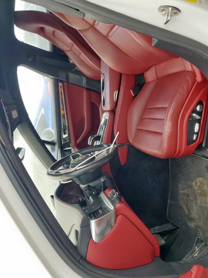 2019 Porsche Panamera Base - Image 7