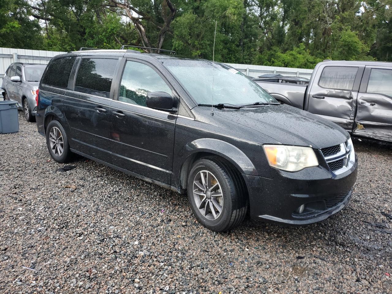 2017 Dodge Grand Caravan Sxt - Фото 4
