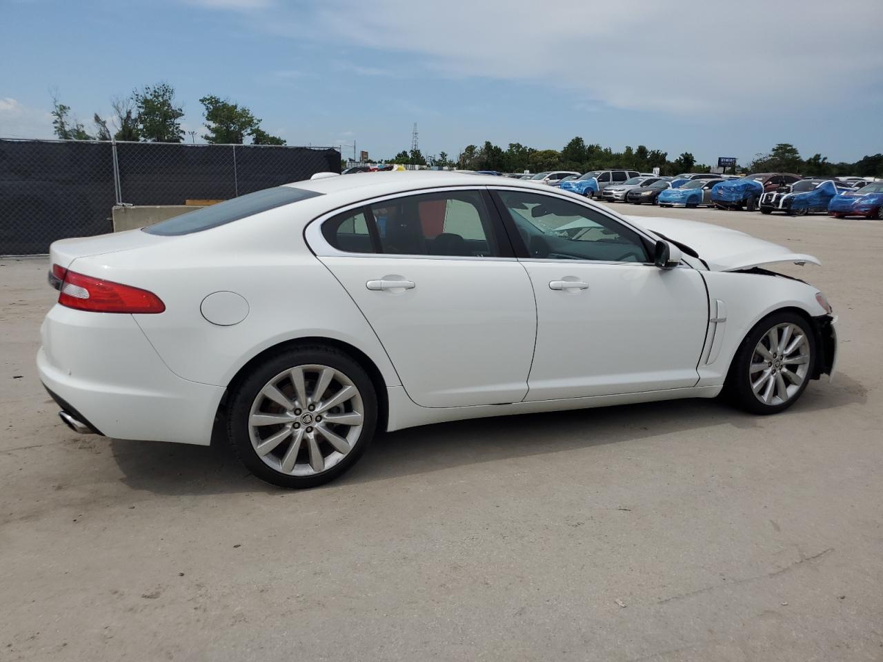 2011 Jaguar Xf - Фото 3