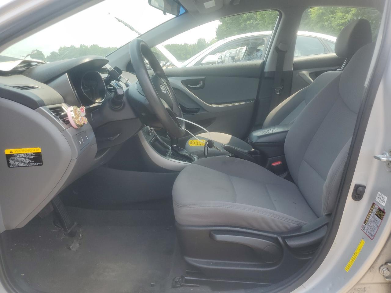 2015 Hyundai Elantra Se - Image 7