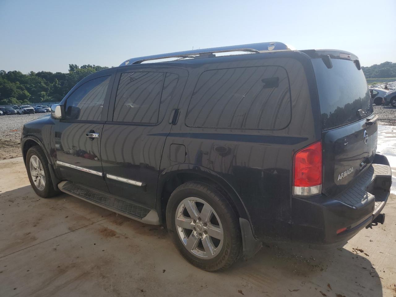 2011 Nissan Armada Platinum - Фото 2