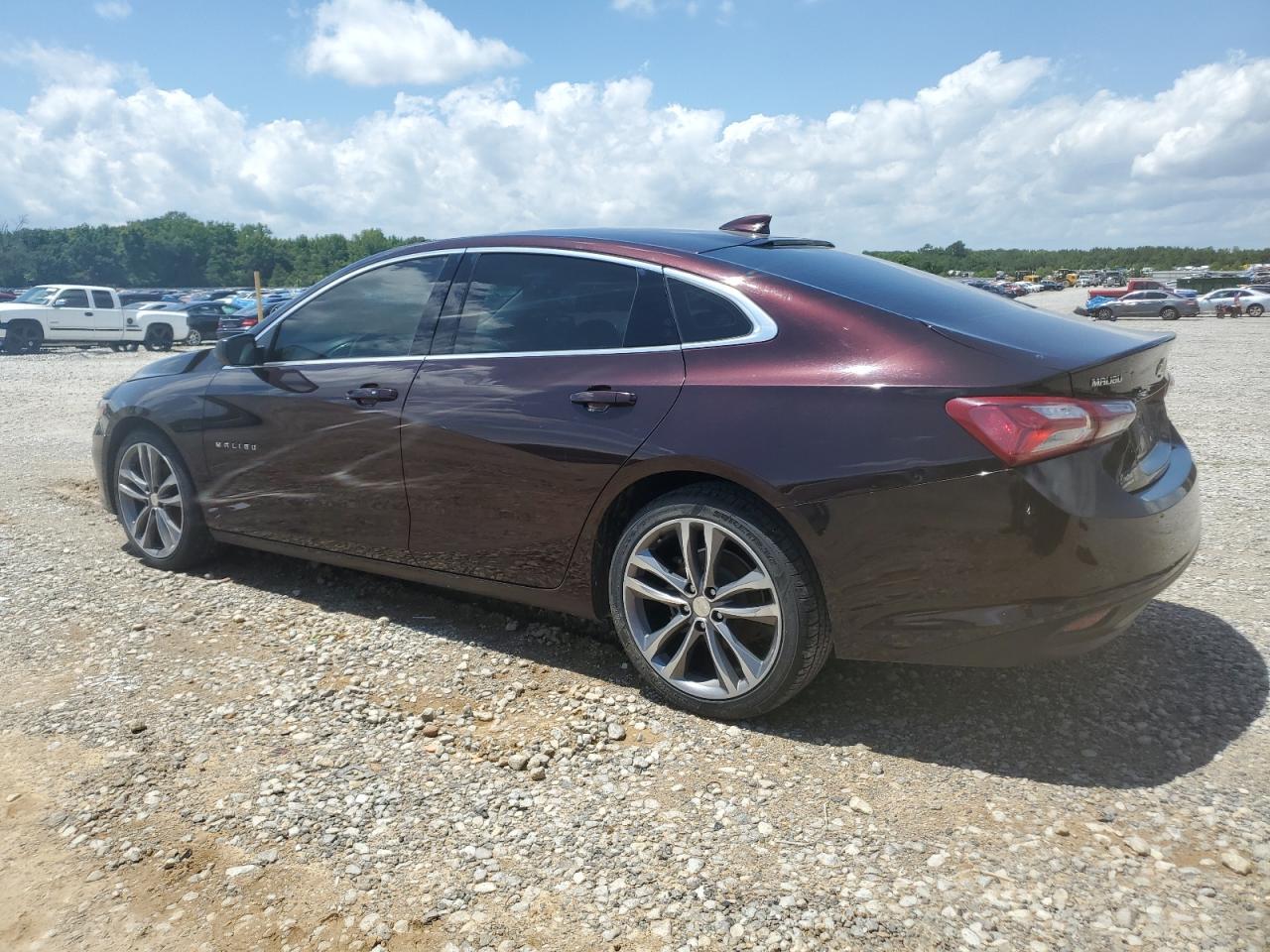 2021 Chevrolet Malibu Lt - Фото 2