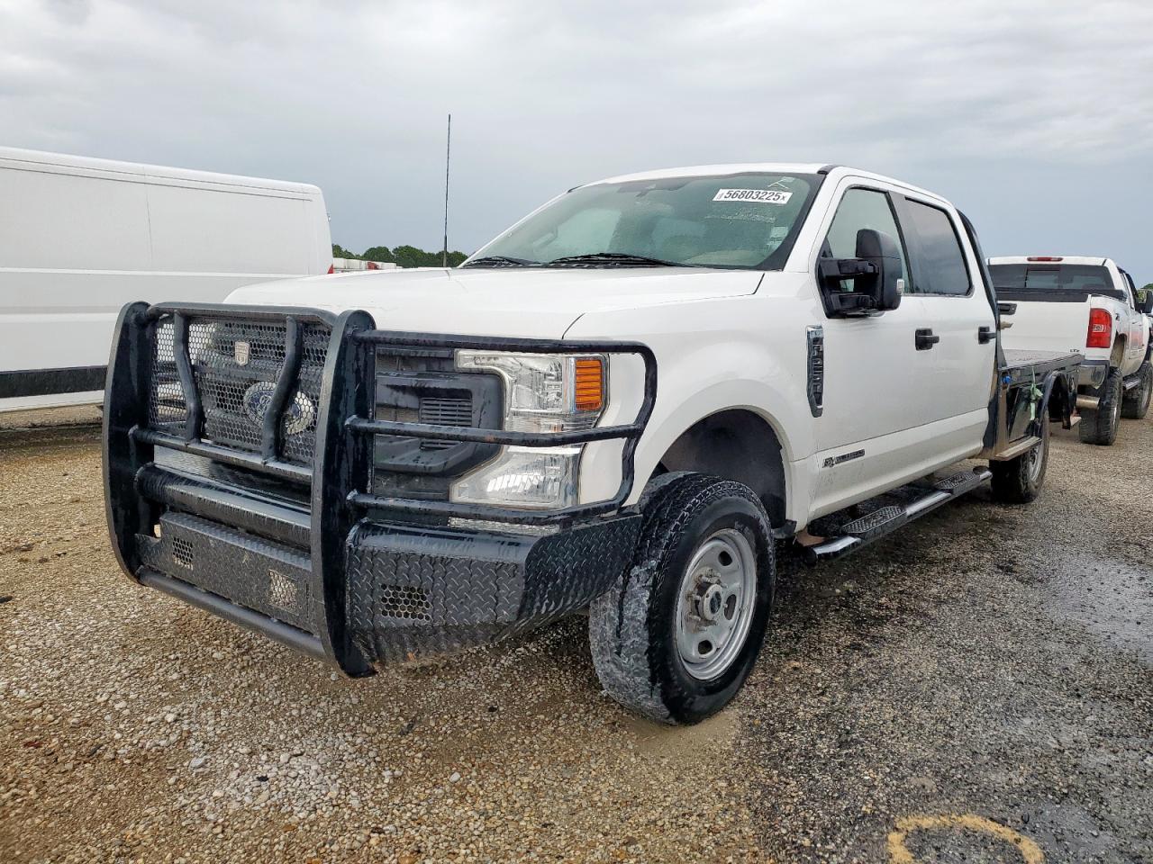 2022 Ford F250 Super Duty - Фото 2