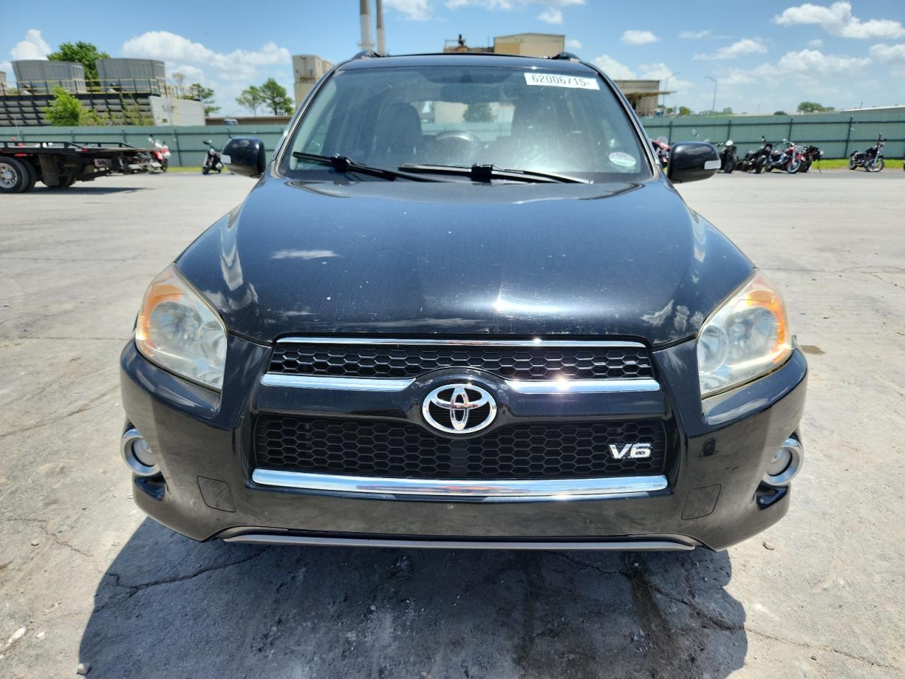 2011 Toyota Rav4 Limited - Image 5