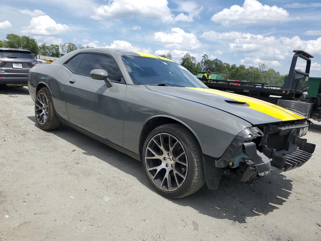 2019 Dodge Challenger Sxt - Image 4