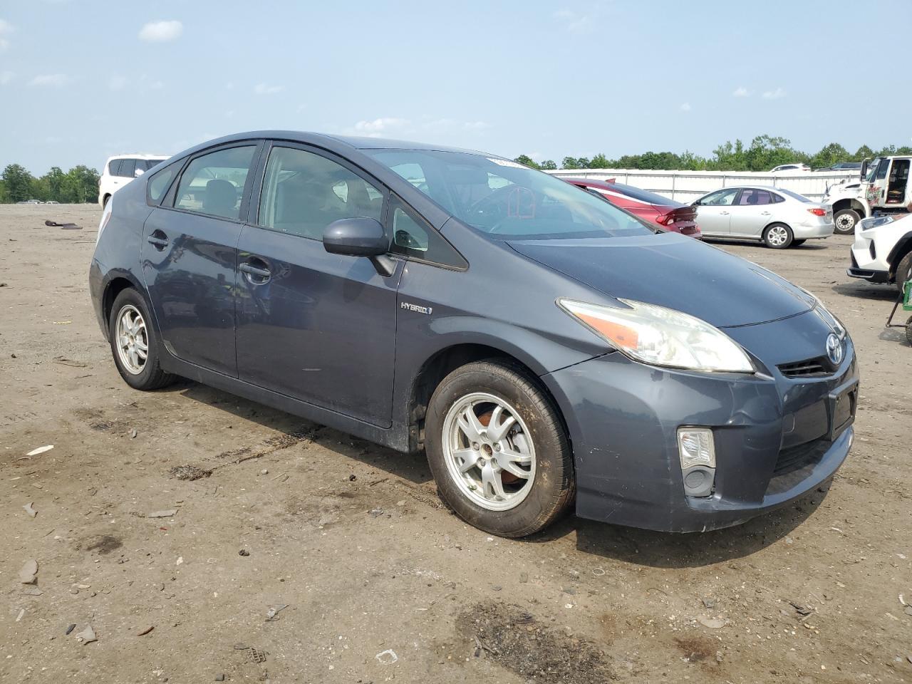 2011 Toyota Prius - Фото 4