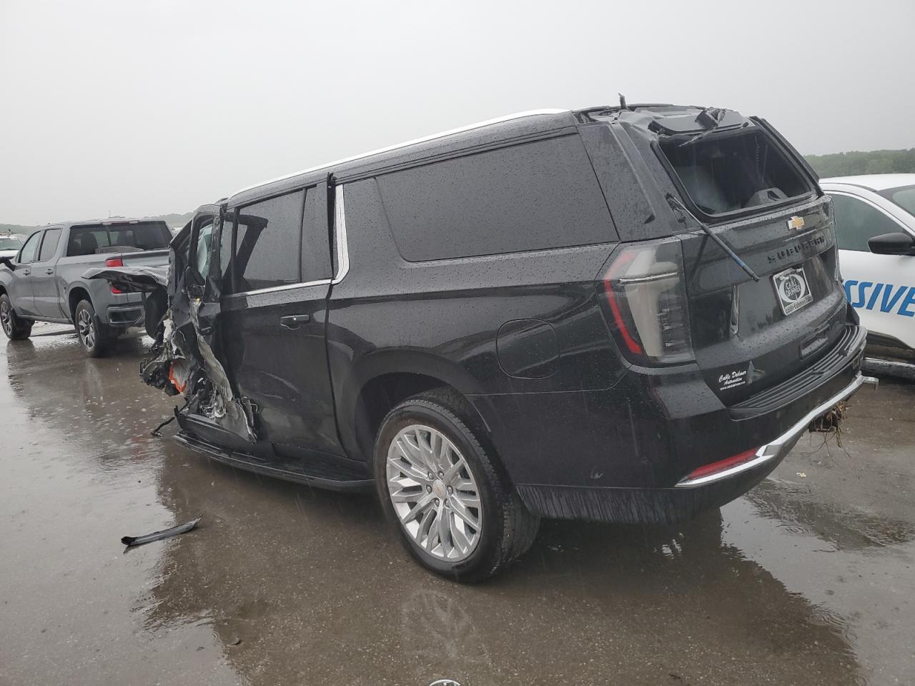 2025 Chevrolet Suburban K1500 Lt - Фото 2