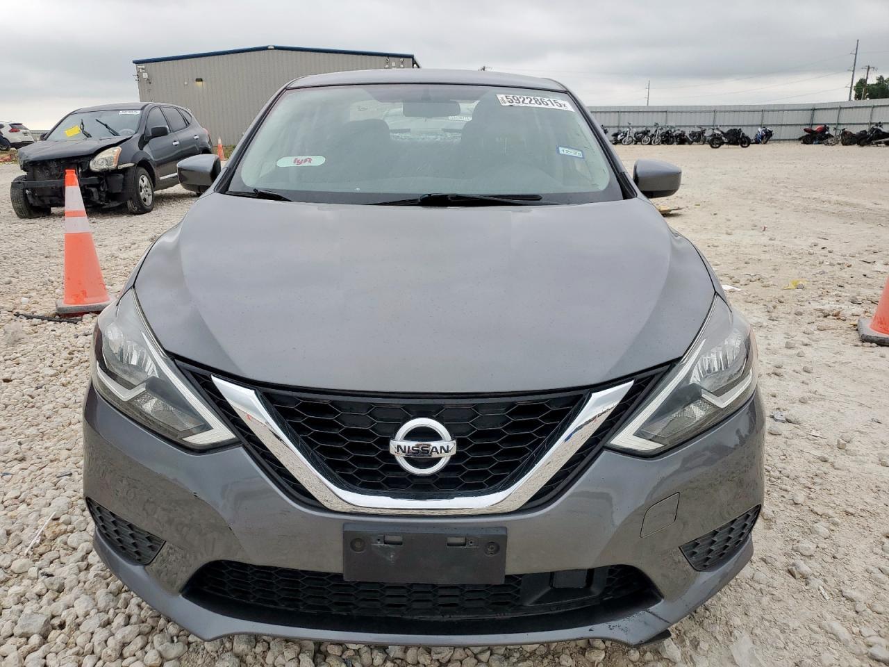 2019 Nissan Sentra S - Фото 5