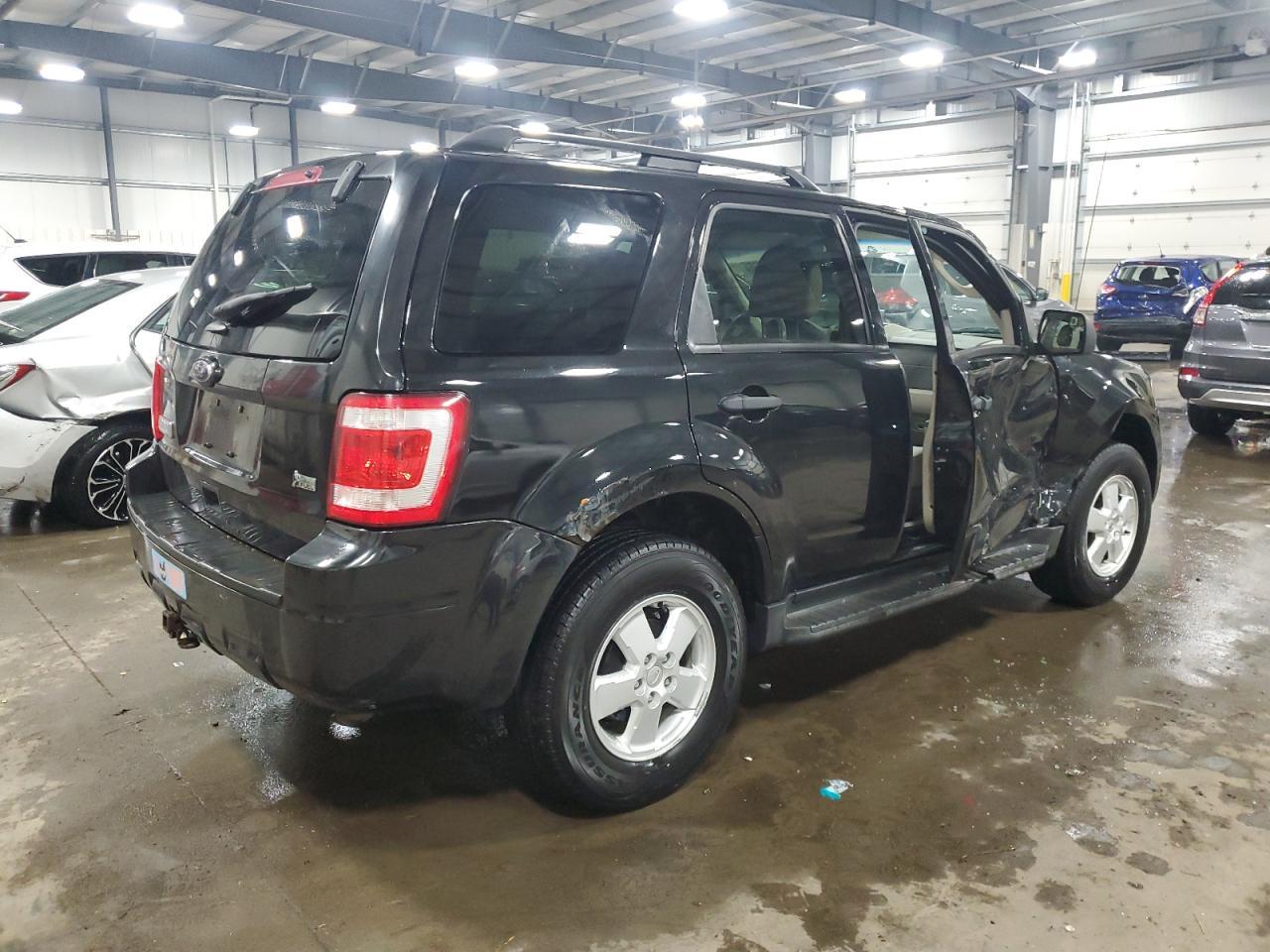 2011 Ford Escape Xlt - Фото 3