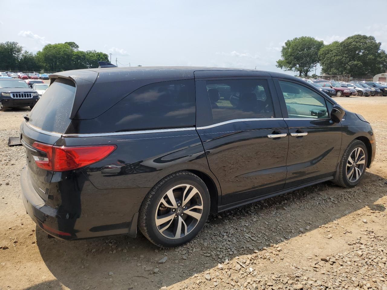 2022 Honda Odyssey Touring - Фото 3