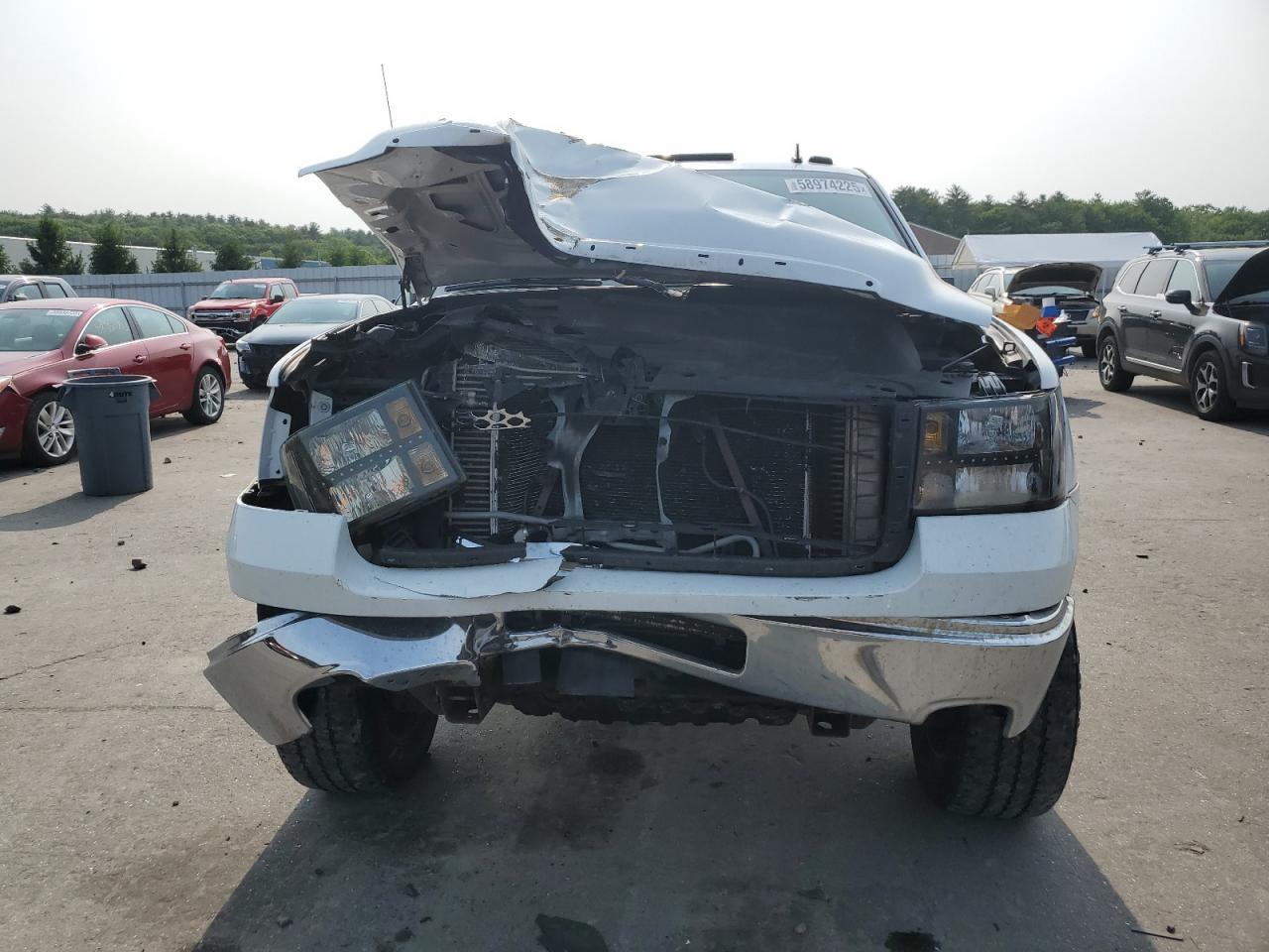 2011 GMC Sierra K2500 Denali - Image 5