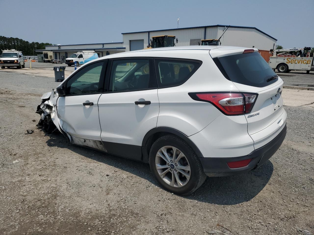 2017 Ford Escape S - Фото 2