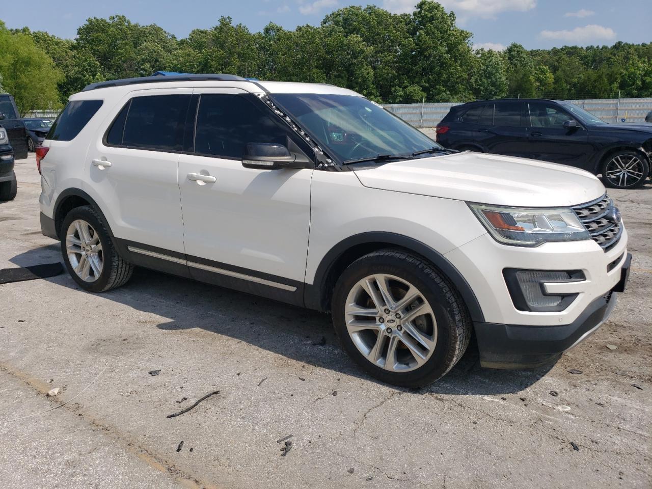 2017 Ford Explorer Xlt - Фото 4