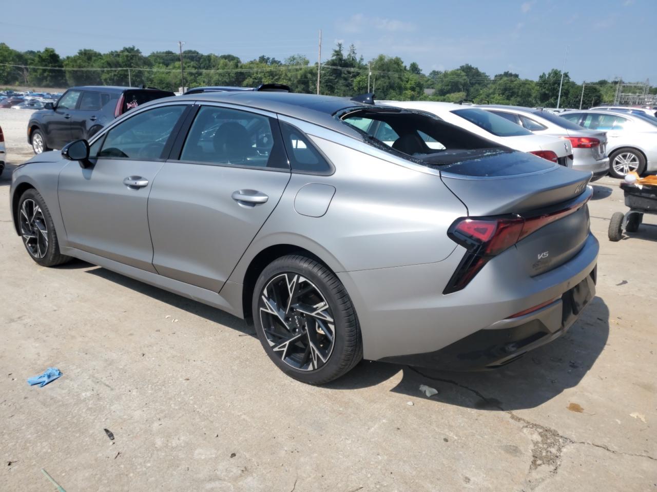 2025 Kia K5 Gt Line - Фото 2