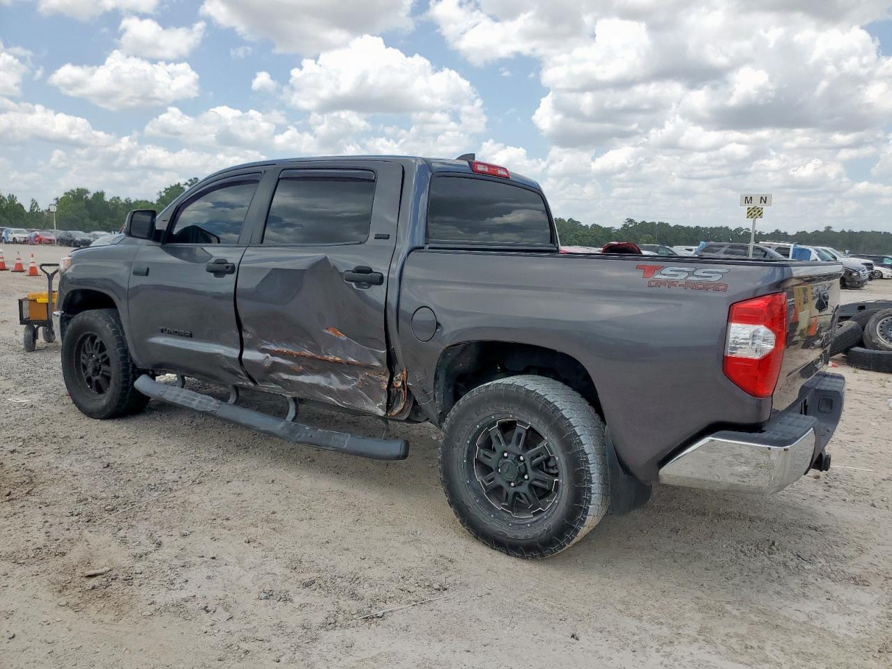 2023 Toyota Tundra Crewmax Sr5 - Image 2
