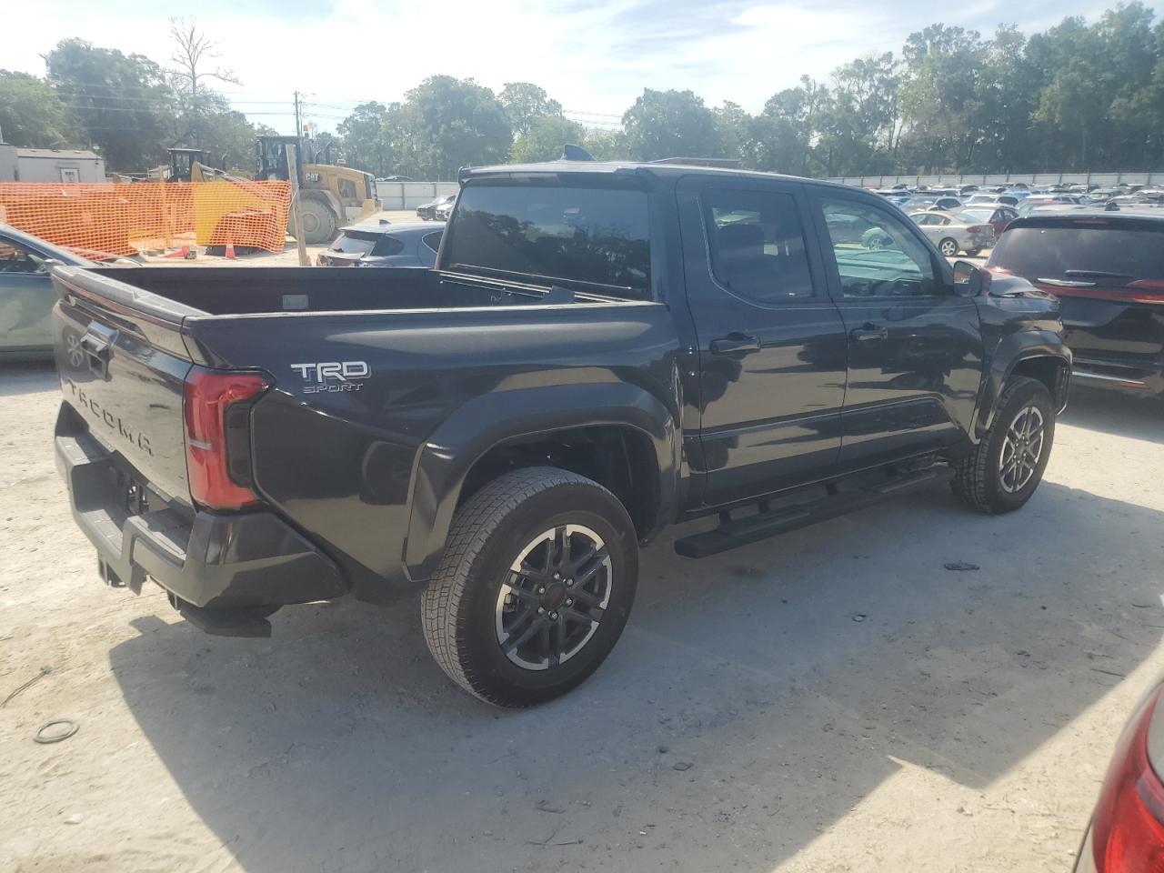2024 Toyota Tacoma Double Cab - Image 3
