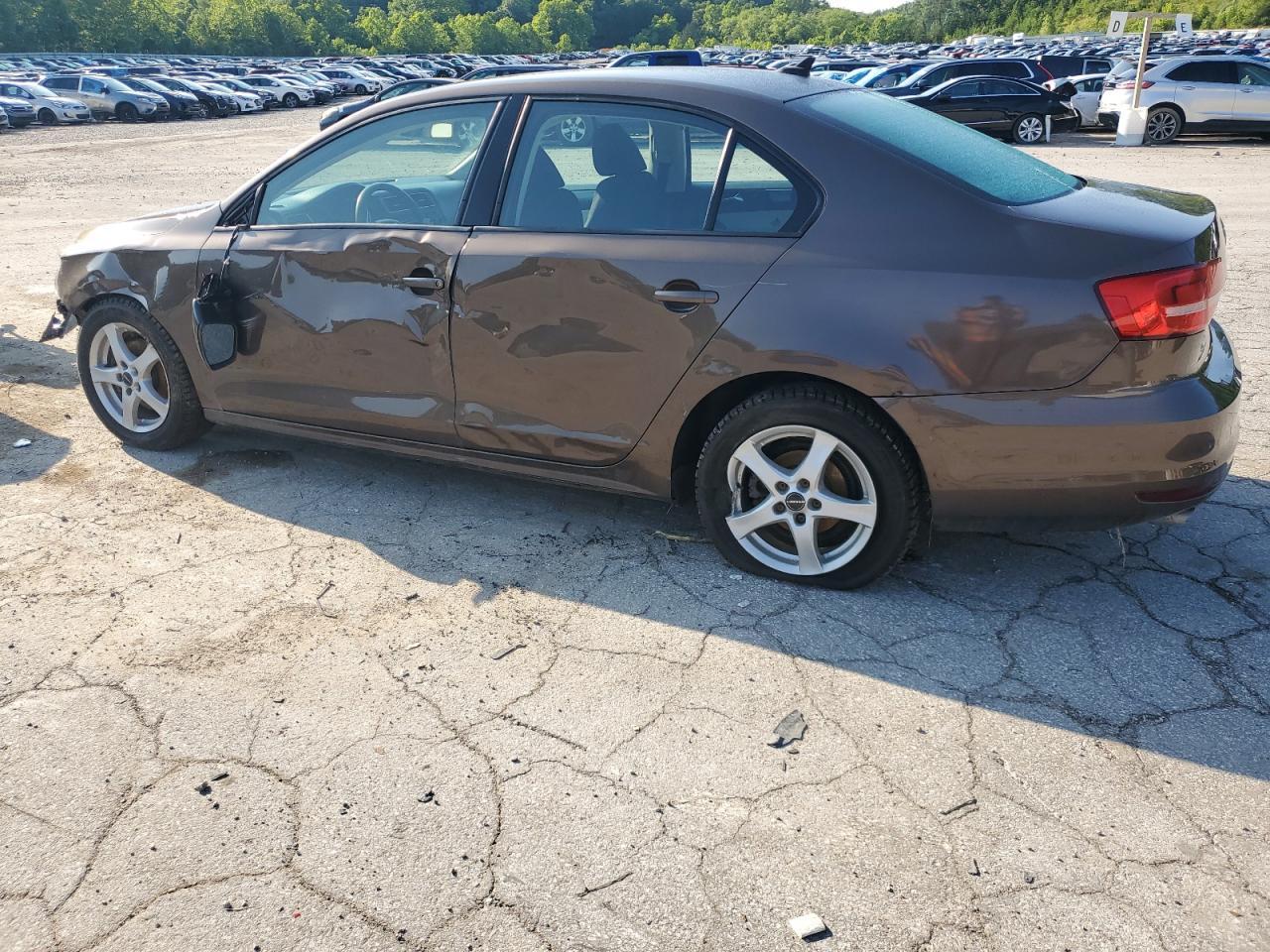 2015 Volkswagen Jetta Tdi - Image 2