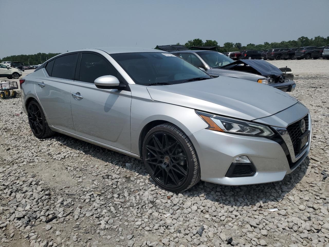 2021 Nissan Altima Sv - Фото 4