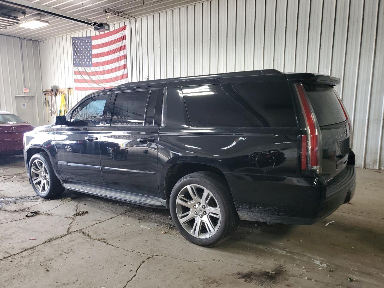 2015 Cadillac Escalade Esv Luxury - Фото 2