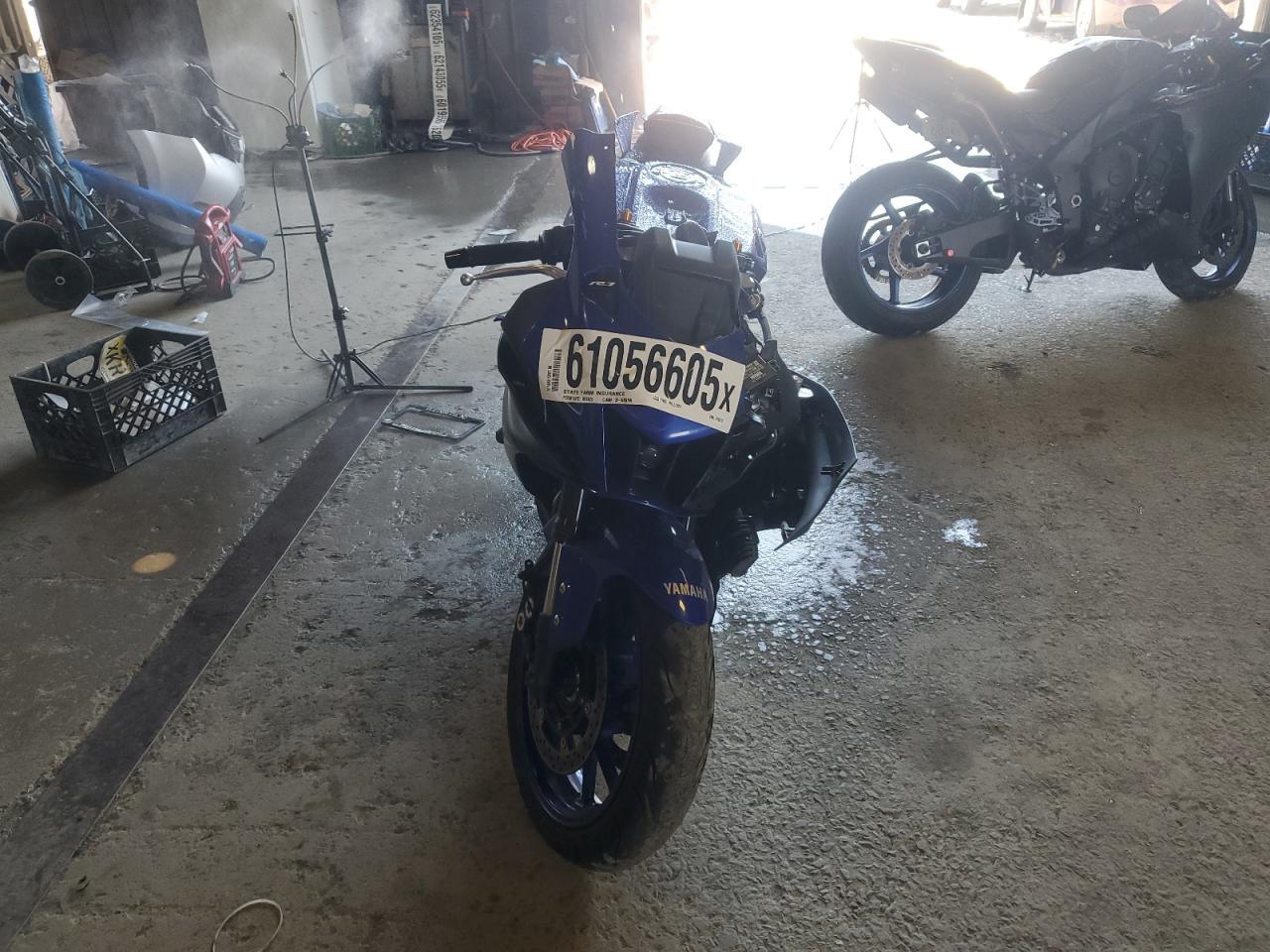 2024 Yamaha Yzfr7 - Фото 2