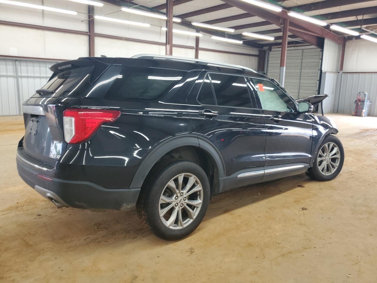 2021 Ford Explorer Limited - Image 3