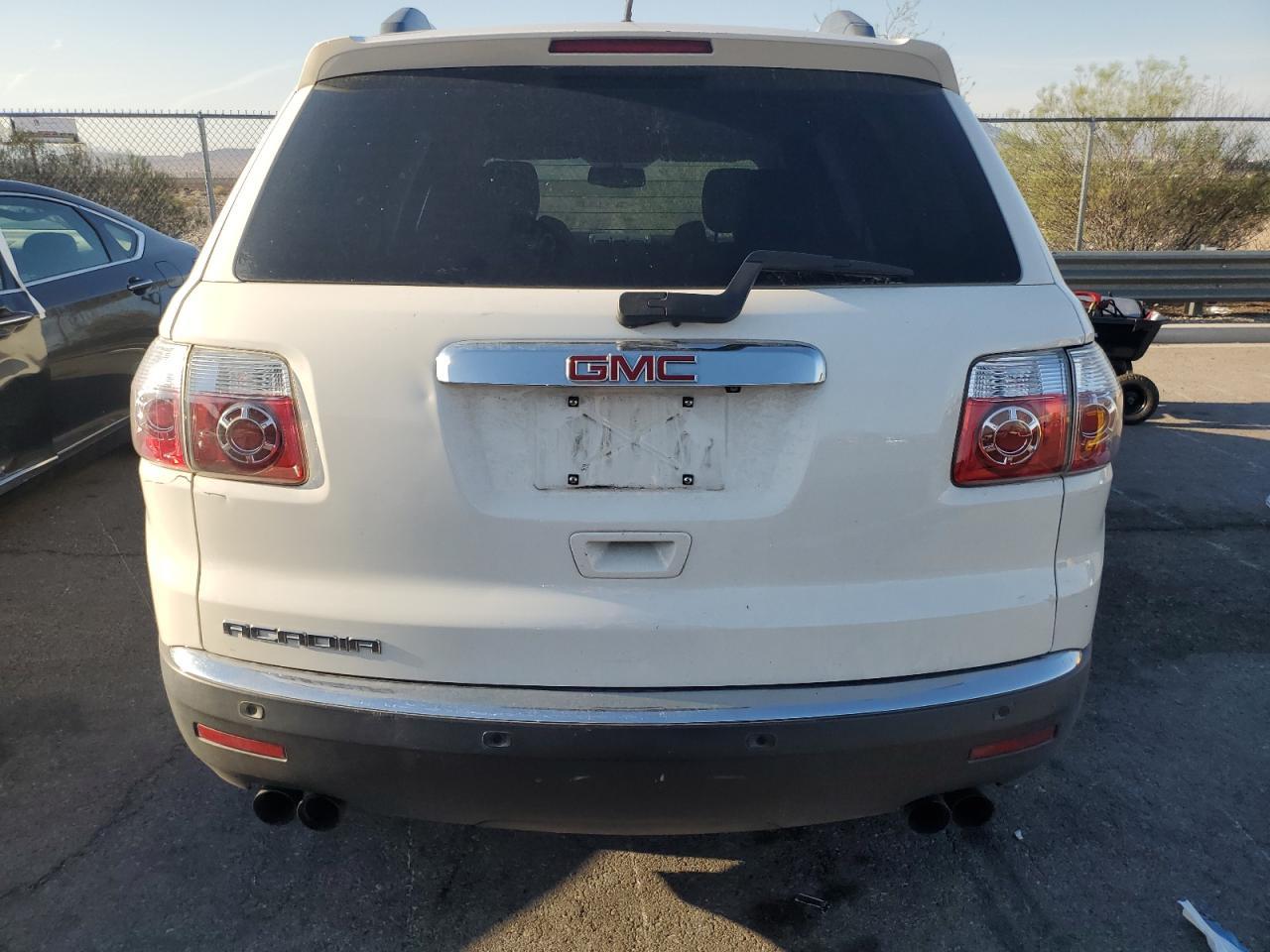 2011 GMC Acadia Sle - Image 6