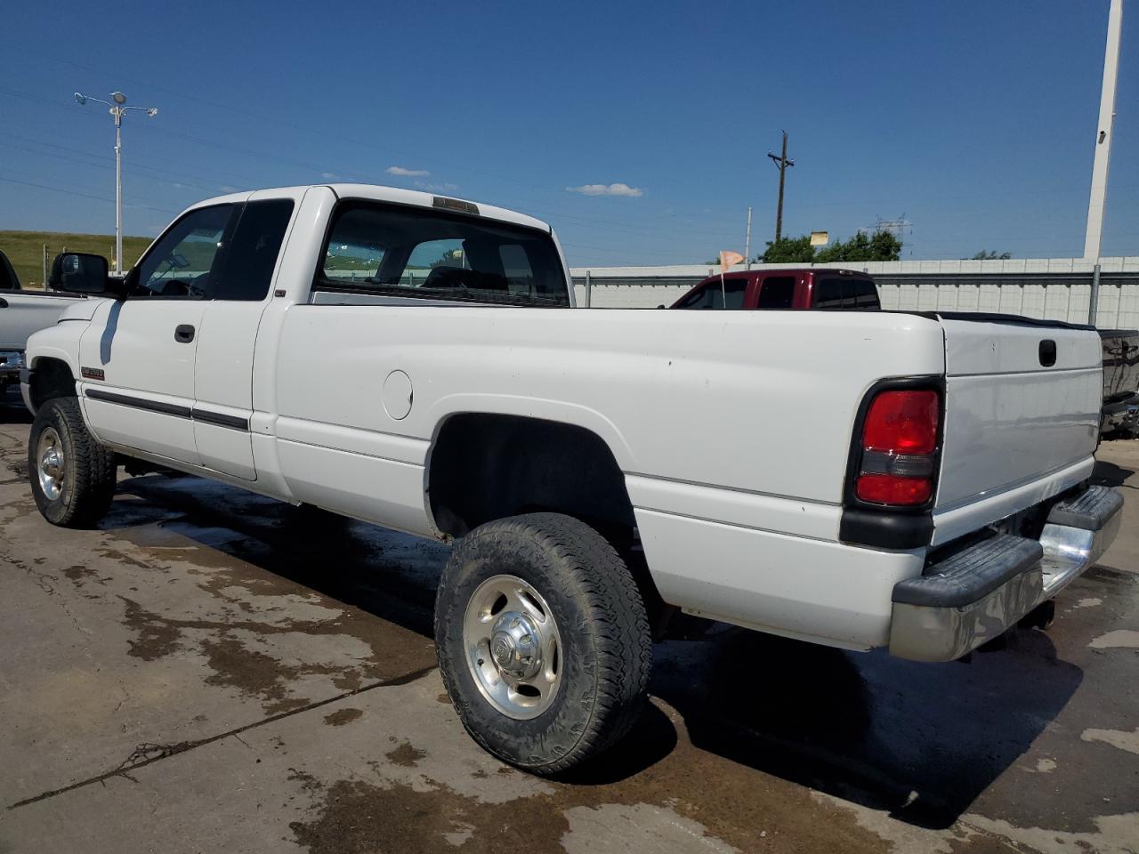 2001 Dodge Ram 2500 - Фото 2