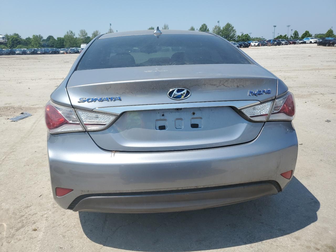 2015 Hyundai Sonata Hybrid - Image 6