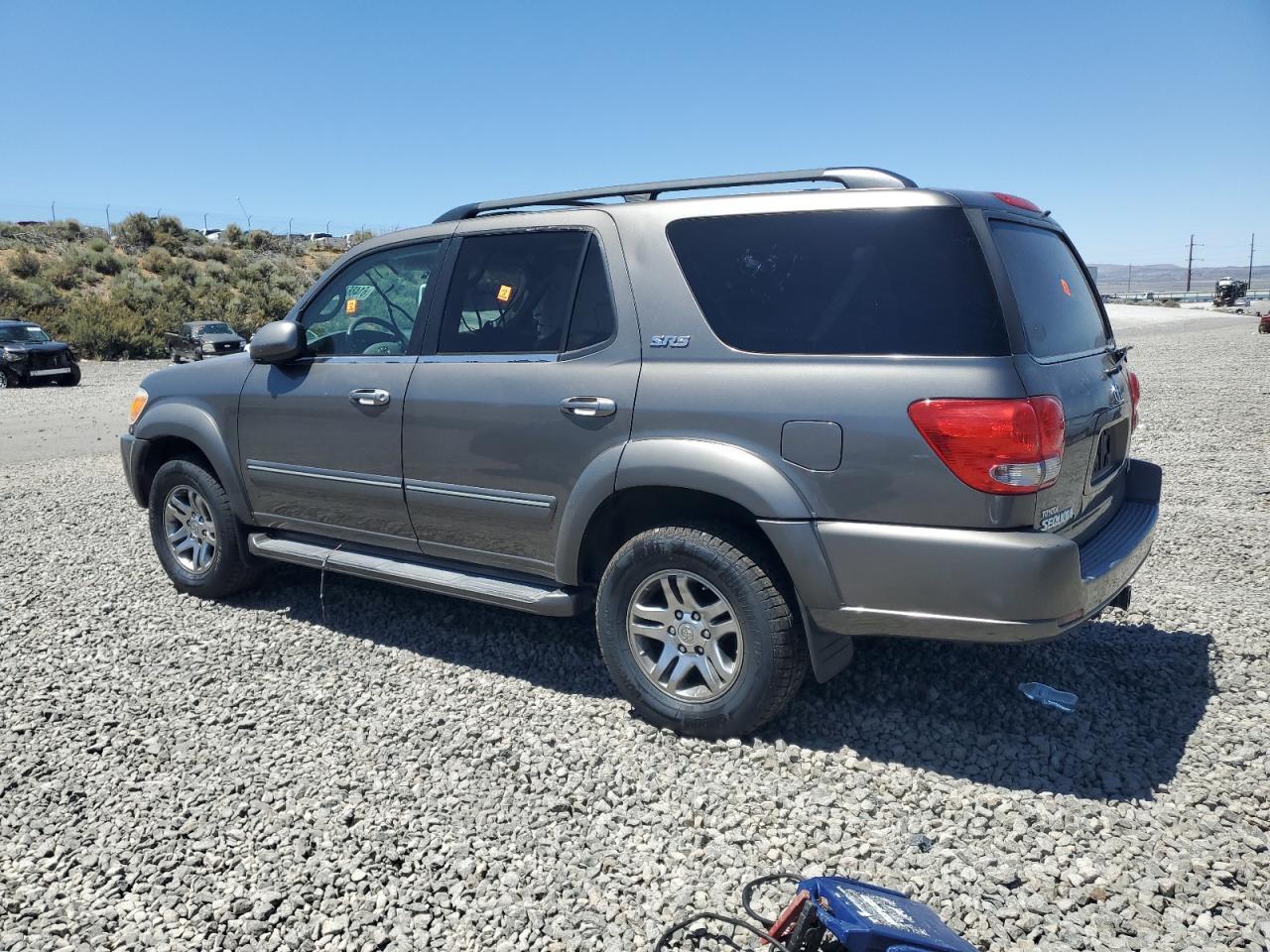 2005 Toyota Sequoia Sr5 - Фото 2