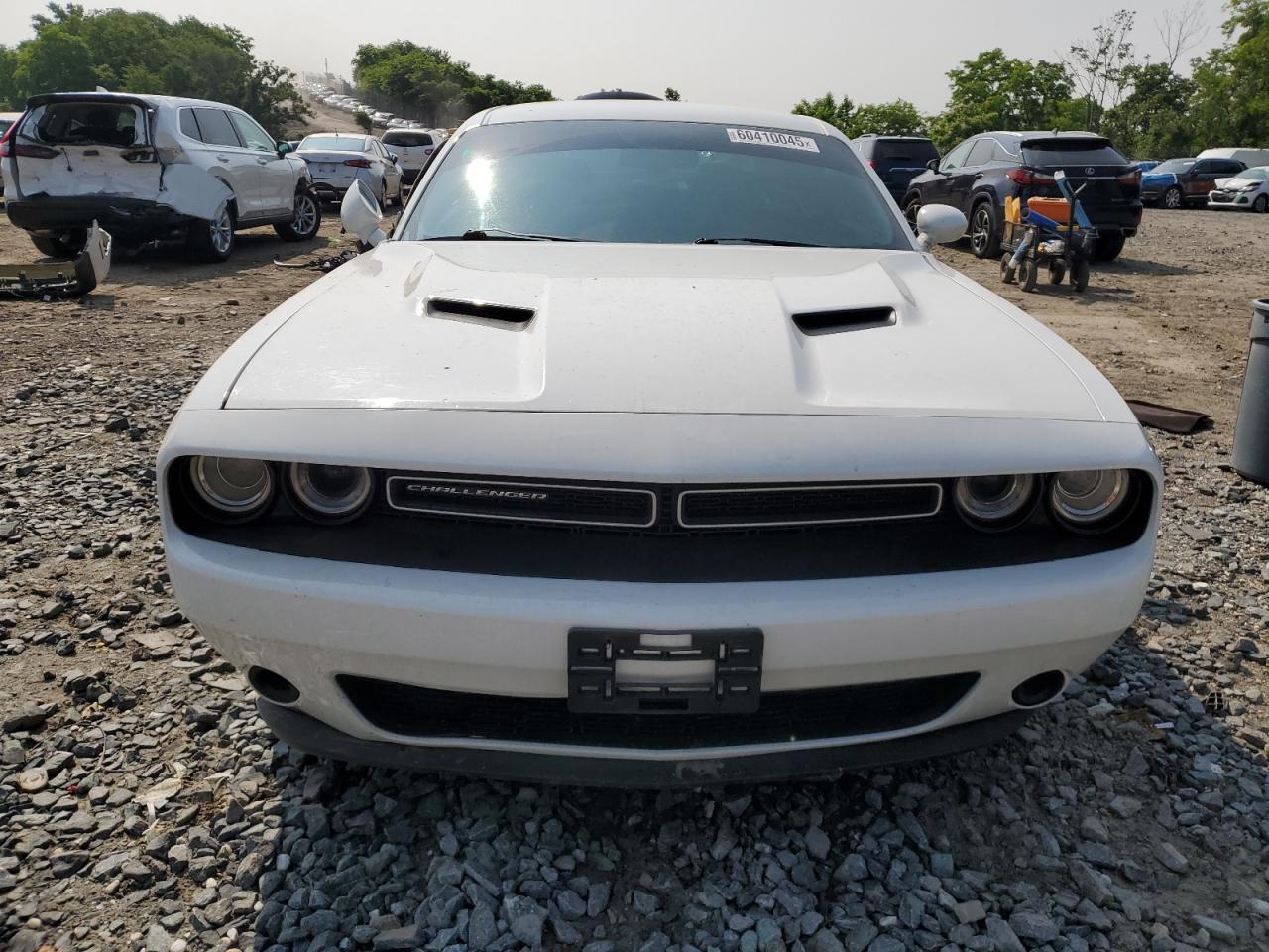 2016 Dodge Challenger Sxt - Image 5