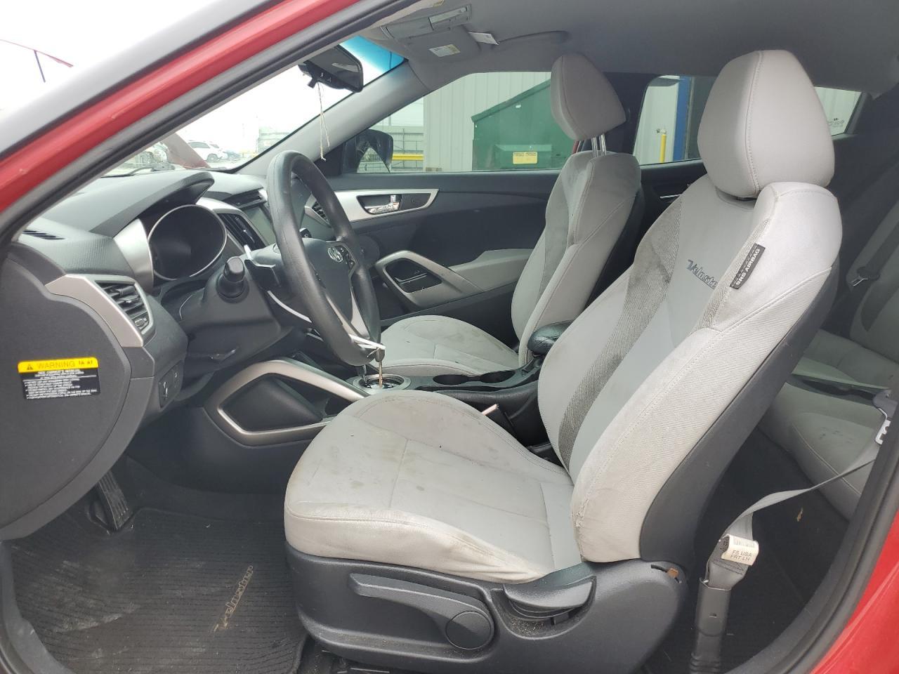 2013 Hyundai Veloster - Image 7
