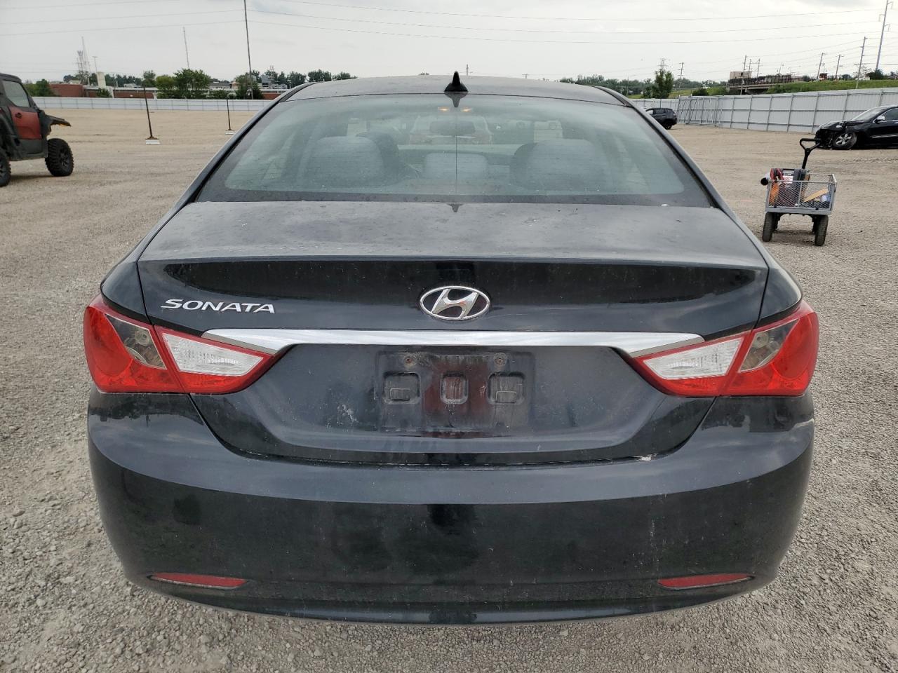 2012 Hyundai Sonata Gls - Image 6