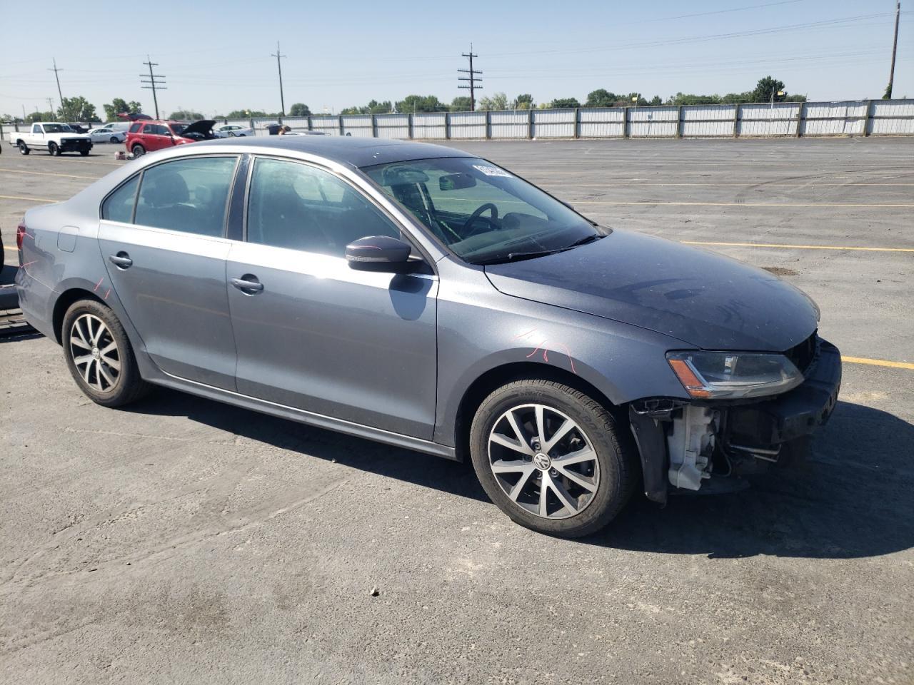 2018 Volkswagen Jetta Se - Фото 4