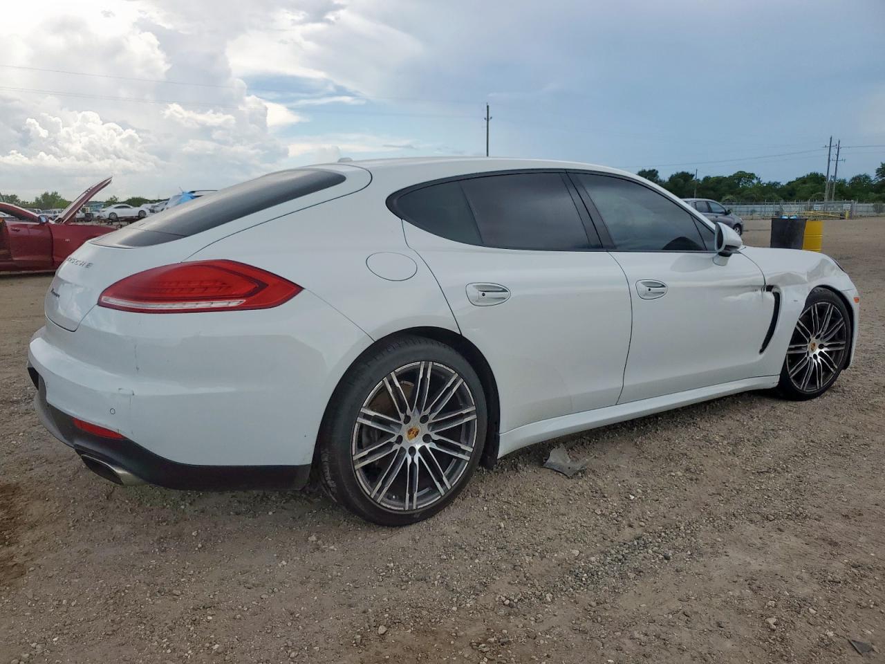 2016 Porsche Panamera 2 - Image 3