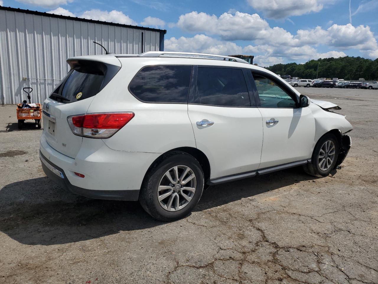 2015 Nissan Pathfinder S - Фото 3